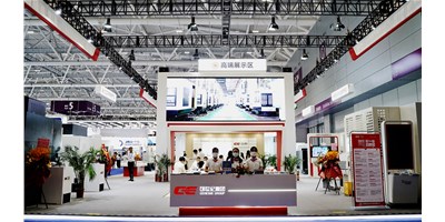 全系“电主轴”新品璀璨登。2022 ITES丽江工业展首日，创世纪新品颁布会成功进行！